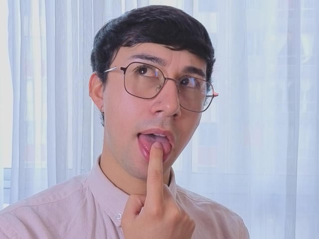 OliverHot69 - Élő pornó és szexkamera - 29367167