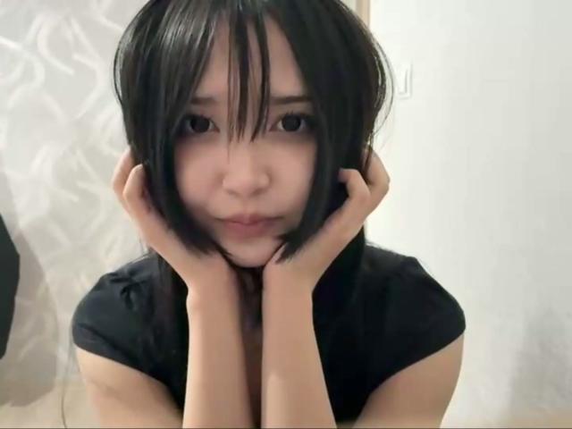 EmaVanhowe - Live sexe cam - 29376680