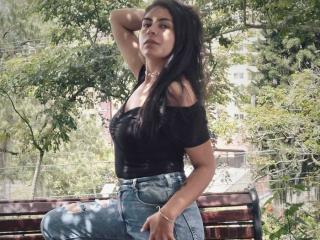 Watch SweetShanny Live on XLoveCam