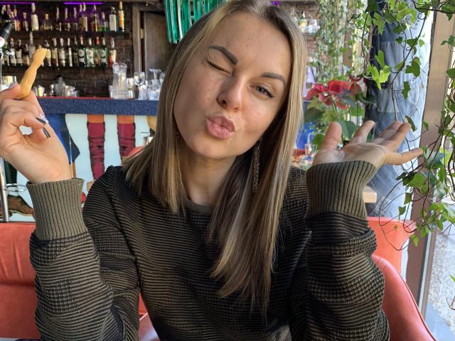 BelleLisaG - Live sex cam - 29378300