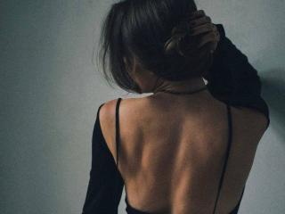 Watch  OlaQueen live on XLoveCam