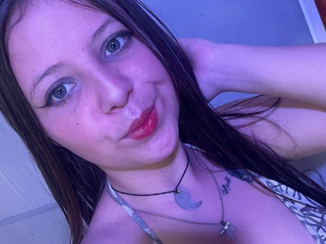 GraceRedMiller - Live porn &amp; sex cam - 29383451