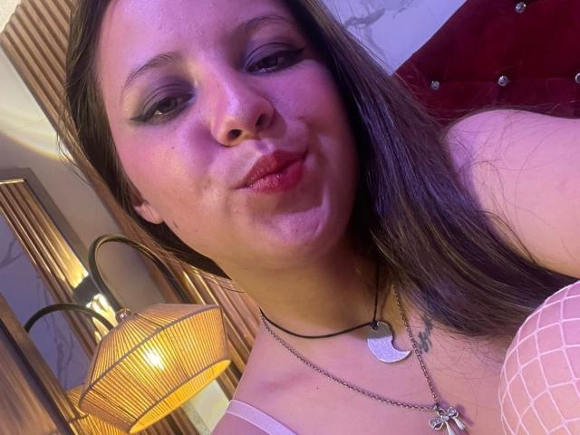 GraceRedMiller - Live sexe cam - 29383457