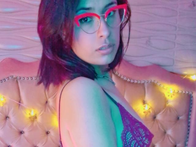 RoxanneHan - Live sexe cam - 29399300