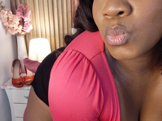 DanielaBrown - Live sexe cam - 29399567