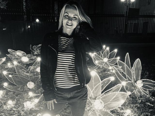 BelleLisaG - Live sex cam - 29404493