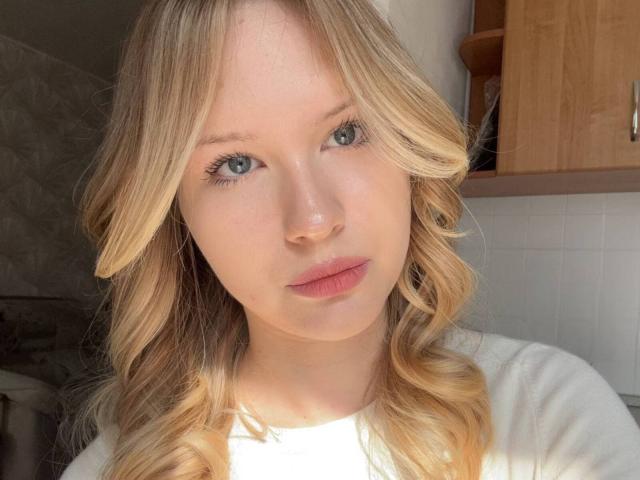 EllamaeRaugust - Sexe cam en vivo - 29406554