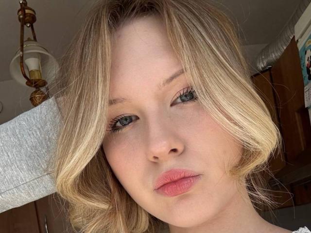 EllamaeRaugust - Camera khiêu dâm &amp; quyến rũ trực tiếp - 29406557