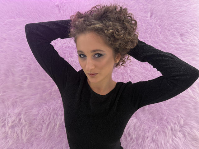 MichelleHotX69 - Live Sex Cam - 29409740