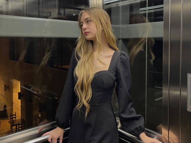 NenitaTraino - Sexe cam en vivo - 29411804