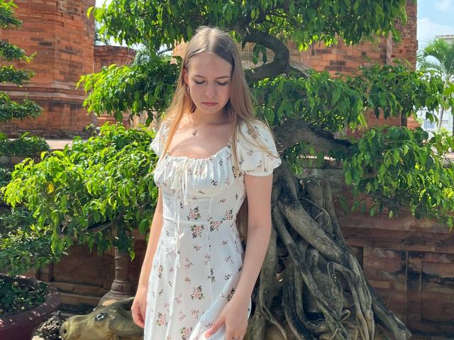 NenitaTraino - сексуальная веб-камера в реальном времени - 29411807