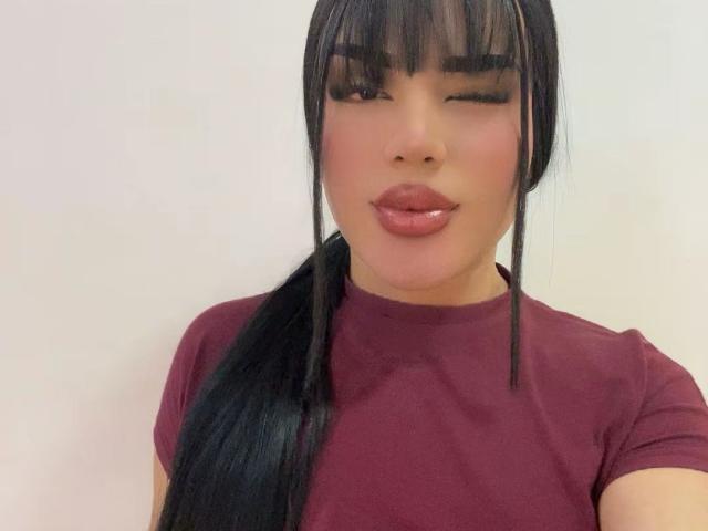 GlossyyBratz - Live porn &amp; sex cam - 29413478