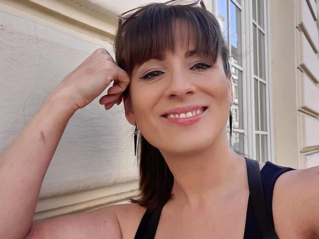 LaLeticia-hot - Sexe cam en vivo - 29415899