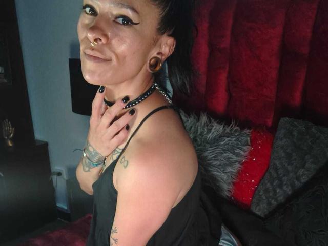 AmelieBlake - Live Sex Cam - 29418500