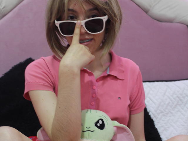 ElodiePerrine - Live sexe cam - 29422499