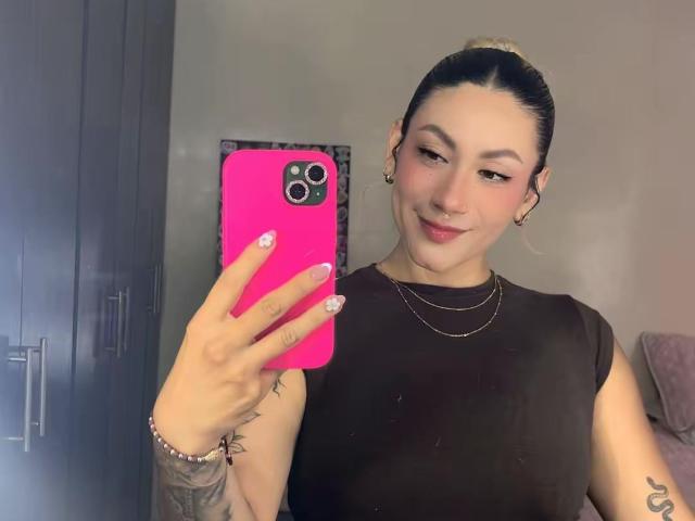 EmilyRobertts - Sexe cam en vivo - 29423027