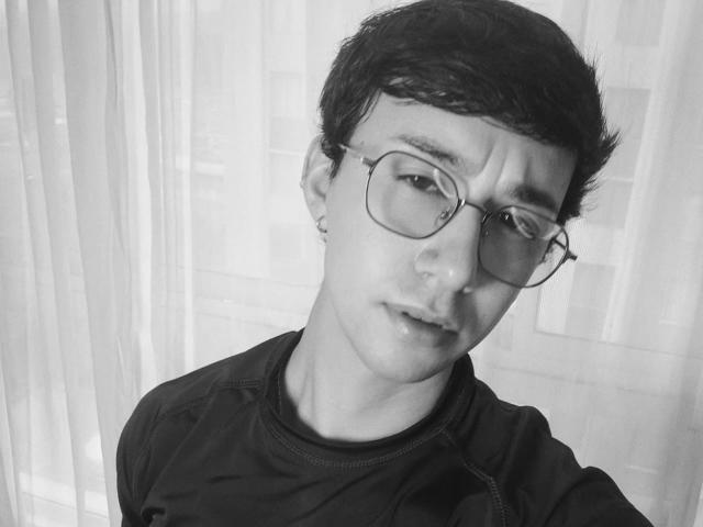 OliverHot69 - Live sexe cam - 29425820