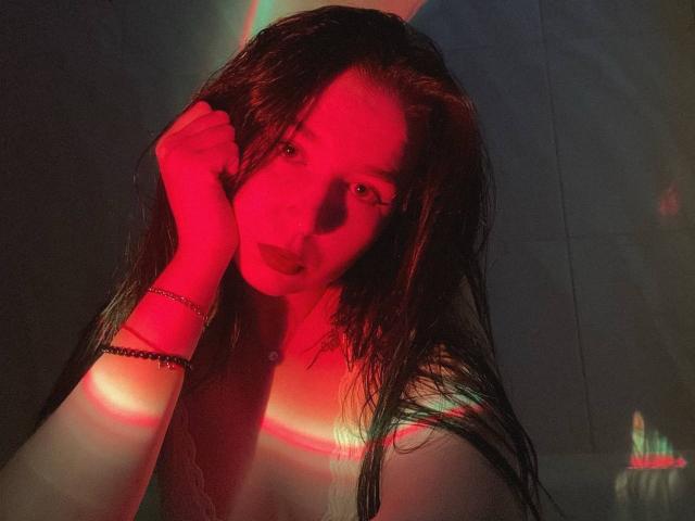 MertieDasinger - Live porn &amp; sex cam - 29428106