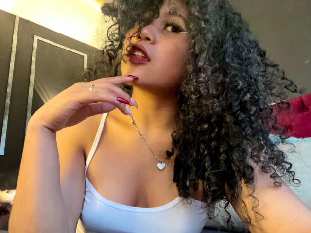 SophieSonyas - Live porn &amp; sex cam - 29430296