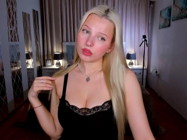 AliceWhitey - Live Sex Cam - 29435339