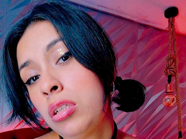 RoxanneHan - Live sex cam - 29439230