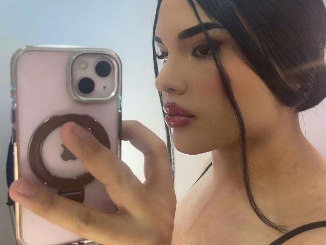 GlossyyBratz - Sexe cam en vivo - 29440712