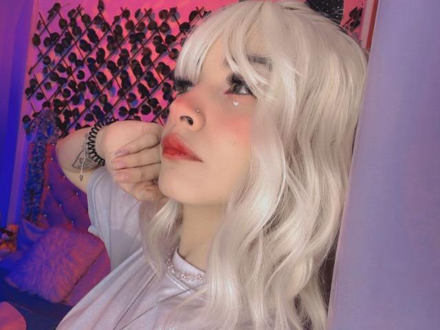 LaurenEvie69 - Live sex cam - 29444177