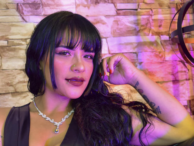 MiaBellucci - Live porn &amp; sex cam - 29450441