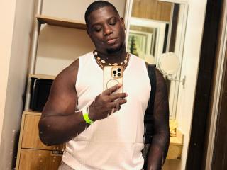 Watch  DarrenStone live on XLoveCam