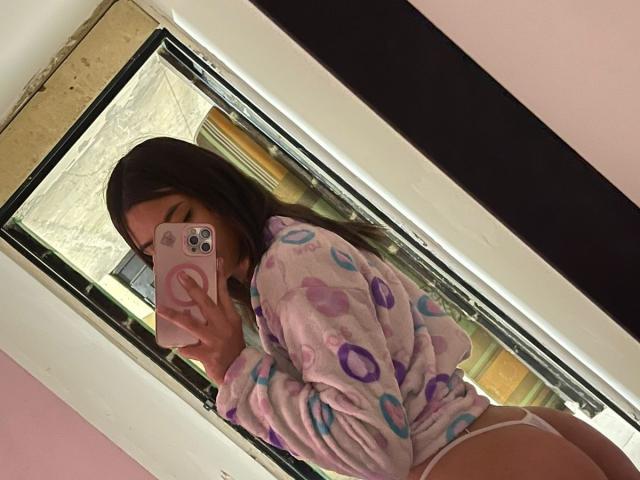 ScarlettPreatty - Live sex cam - 29457365
