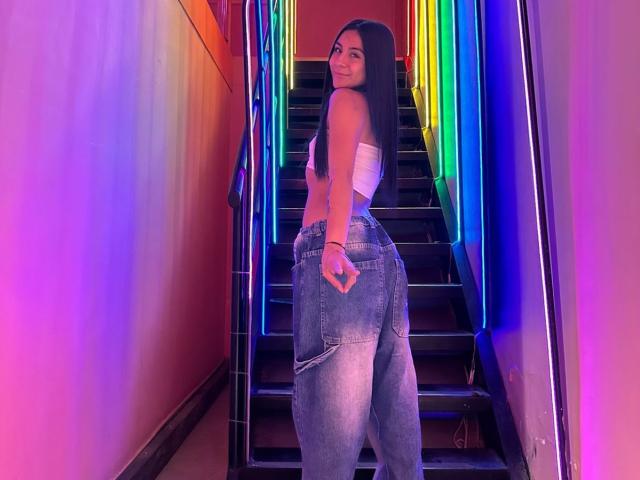 ChloeXk - Live porn &amp; sex cam - 29459324