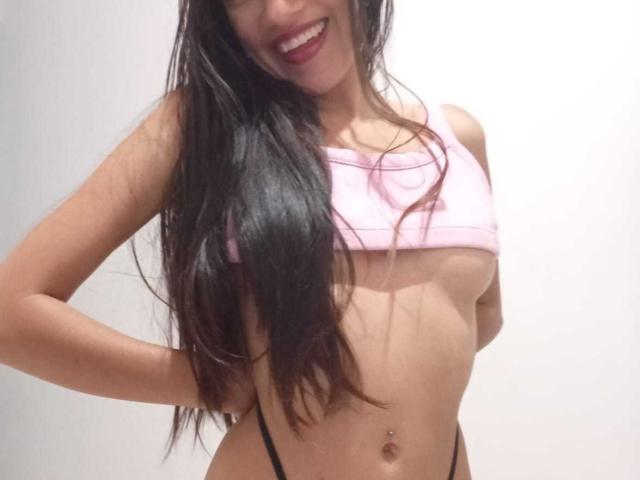 KiriamGomez - Sexe cam en vivo - 29460206