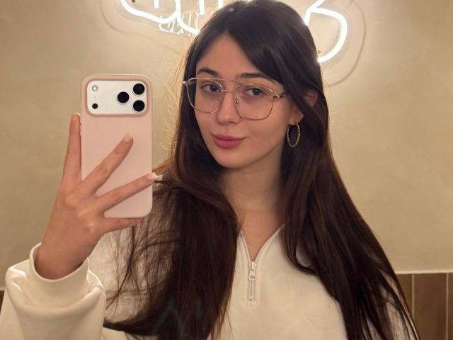 EmogeneBusalacchi - Live porn &amp; sex cam - 29461301