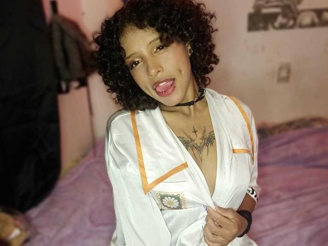 LunaKeller - Live Sex Cam - 29464463