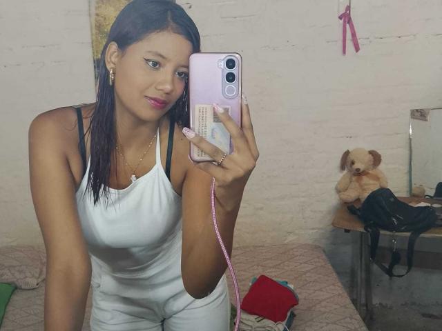 SofiaHilton - Live sexe cam - 29465645