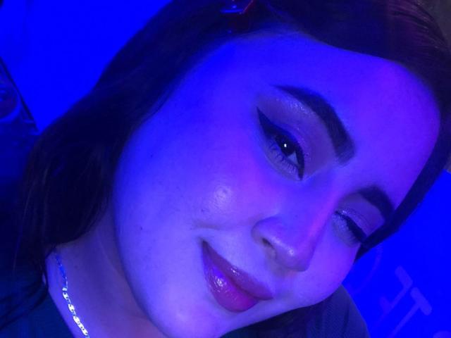GraceYuly - Live porn &amp; sex cam - 29469620