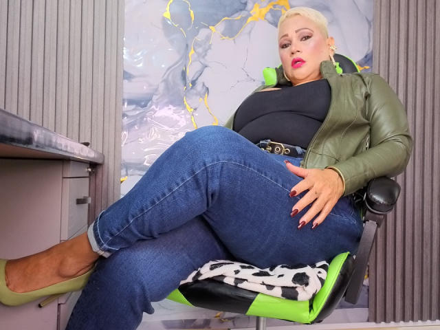 GianellaCox - Live sex cam - 29478317
