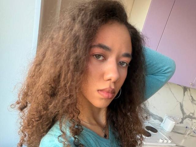 MazieLeppke - Live sexe cam - 29484200