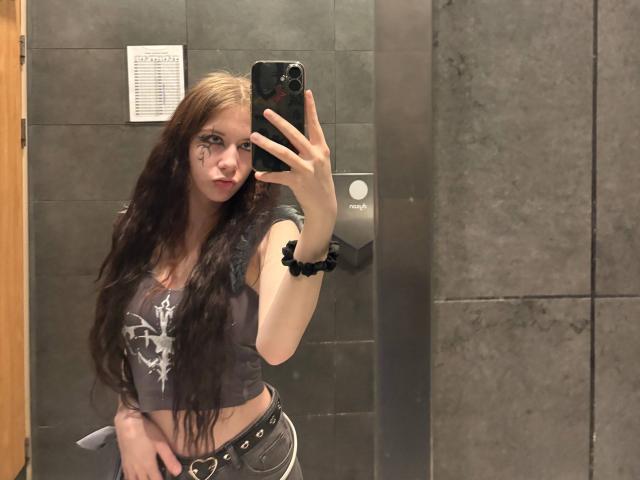EviaMarcot - Live porn &amp; sex cam - 29487344