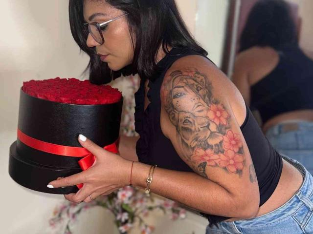 ValeryPierce - Live porn &amp; sex cam - 29492882