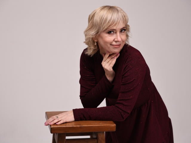 LaurenWishy - Élő pornó és szexkamera - 29498900