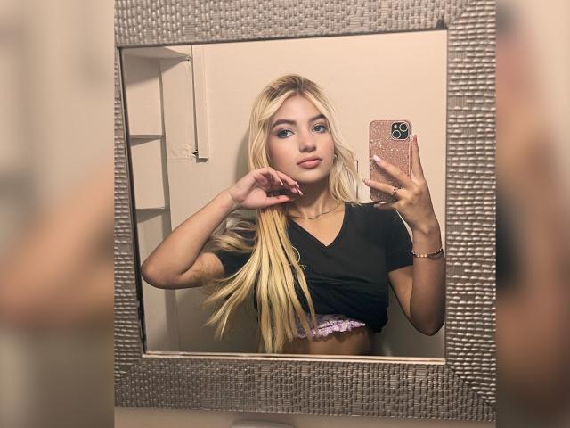 SabrinaColle - сексуальная веб-камера в реальном времени - 29503202