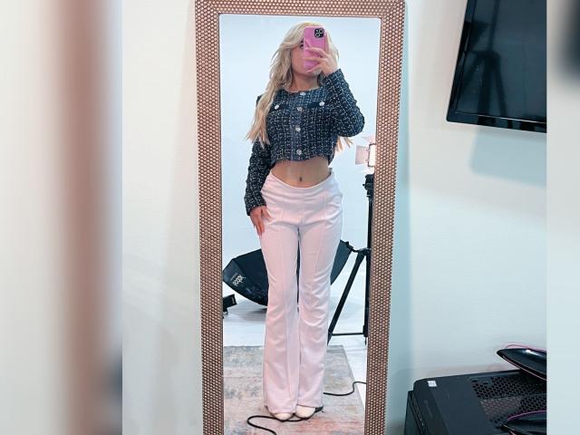 SabrinaColle - Live porn &amp; sex cam - 29503283