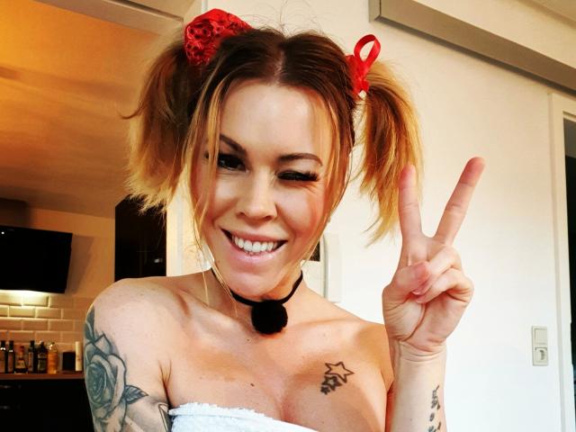 LaraBergmann-hot - Live porn &amp; sex cam - 29509082