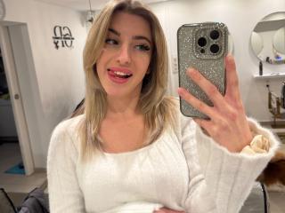 Blondemiamaus-hot Live Chat on XLoveCam