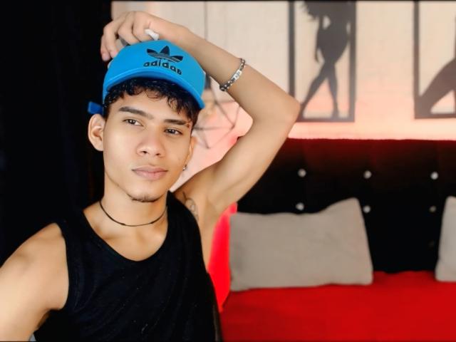 SkinnyCuteAlyer - Live sexe cam - 29514230