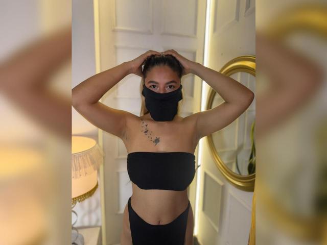 AlanaCuttie - Live porn &amp; sex cam - 29514479
