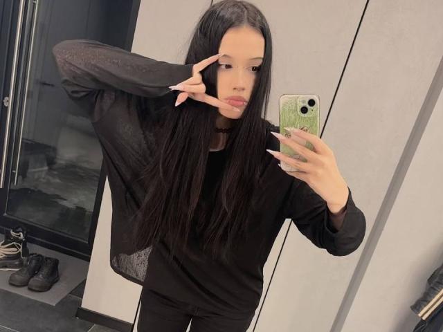 LaineNewmon - Live sexe cam - 29519198