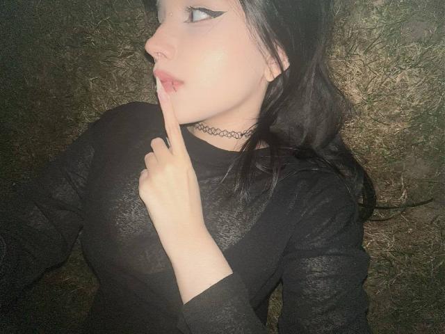 LaineNewmon - Live porn &amp; sex cam - 29519213