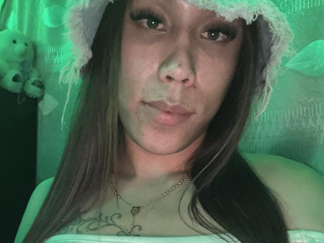 GeraldineSuan - Live porn &amp; sex cam - 29521256